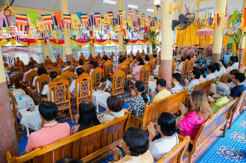 ภาพ No.164505:พิธีทอดกฐิน ณ วัดอ่างศิลา อ.เมือง จ.ชลบุรี ในโครงการกฐินสามัคคีทั่วไทย 30,000 วัด บูชาธรรม 80 ปี หลวงพ่อธัมมชโย โดย คณะศิษยานุศิษย์วัดพระธรรมกาย วันที่ 19 ตุลาคม พ.ศ. 2567