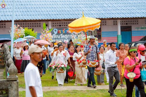 ภาพ No.256691:วันที่ 16 ตุลาคม พ.ศ. 2568 พิธีทอดกฐินสามัคคีทั่วไทย 30,000 วัด โดยคณะศิษยานุศิษย์ บูชาธรรม 81 ปี หลวงพ่อธัมมชโย ณ วัดสุภาษิตาราม ต.เกาะนางคำ อ.ปากพะยูน จ.พัทลุง