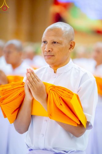 ภาพ No.217162:วันเสาร์ที่ 12 เมษายน พ.ศ. 2568 พิธีบรรพชา พิธีขอศีลและขอนิสสัย พิธีมอบบาตร ในโครงการอุปสมบทหมู่ บูชาธรรมหลวงพ่อธัมมชโย, โครงการธรรมทายาท ระดับอุดมศึกษา รุ่นที่ 52 ,  โครงการบวชพระนานาชาติ AEC & WAB CEO รุ่นที่ 4 ณ วัดพระธรรมกาย