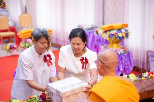 ภาพ No.93476:พิธีทอดกฐินสามัคคี เพื่อสร้างหมู่บ้านปฏิบัติธรรม   ณ ศูนย์ปฏิบัติธรรมท่าม่วง ต.ทุ่งทอง อ.ท่าม่วง จ.กาญจนบุรี  วันเสาร์ที่ 11 พฤศจิกายน พ.ศ. 2566