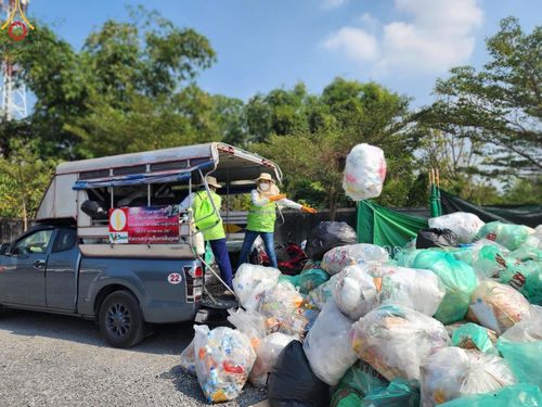 ภาพ No.116922:V.16 เป็นทีม การเตรียมงาน เก็บงาน การรับบุญของเจ้าหน้าที่หน่วยงานต่างๆ เพื่อโครงการธรรมยาตรา กตัญญูบูชามหาปูชนียาจารย์ พระมงคลเทพมุนี (สด จนฺทสโร) พระผู้ปราบมาร อนุสรณ์สถาน 7 แห่ง ปีที่ 12 ระหว่างวันที่ 2 - 31 มกราคม พ.ศ. 2567