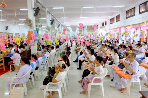 ภาพ No.251345:วันที่ 8 ตุลาคม พ.ศ. 2568 พิธีทอดกฐินสามัคคีทั่วไทย 30,000 วัด โดยคณะศิษยานุศิษย์ บูชาธรรม 81 ปี หลวงพ่อธัมมชโย ณ วัดทองบน กรุงเทพฯ