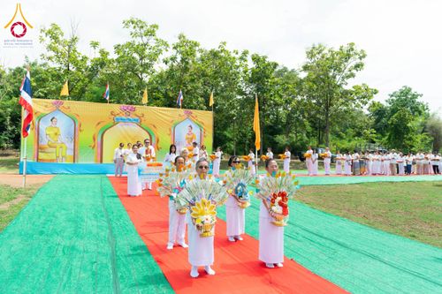 ภาพ No.164707:พิธีทอดกฐิน ณ ธุดงคสถานเขาย้อย เพชรบุรี สร้างอาคารปฏิบัติธรรม พระมงคลเทพมุนี(สด จนฺทสโร) ตำบลสระพัง อำเภอเขาย้อย จังหวัดเพชรบุรี วันอาทิตย์ ที่ 20 ตุลาคม พ.ศ. 2567