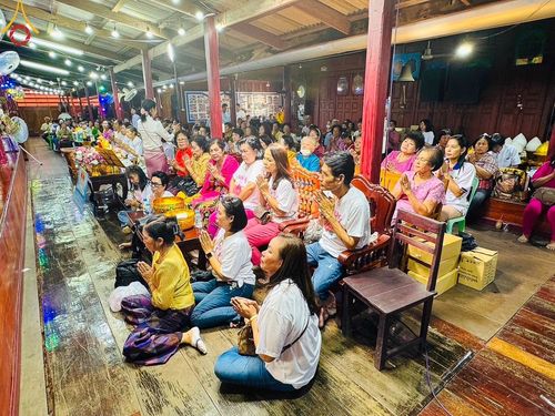 ภาพ No.172629:พิธีทอดกฐิน ณ วัดเฟื้อสุธรรม จ.เพชรบุรี ในโครงการกฐินสามัคคีทั่วไทย 30,000 วัด บูชาธรรม 80 ปี หลวงพ่อธัมมชโย โดยคณะศิษยานุศิษย์วัดพระธรรมกาย วันที่ 27 ตุลาคม พ.ศ. 2567