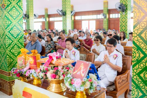 ภาพ No.257905:วันที่ 19 ตุลาคม พ.ศ. 2568 พิธีทอดกฐินสามัคคีทั่วไทย 30,000 วัด โดยคณะศิษยานุศิษย์ บูชาธรรม 81 ปี หลวงพ่อธัมมชโย ณ วัดสันติธรรมาราม ต.วังน้อย อ.วังน้อย จ.พระนครศรีอยุธยา