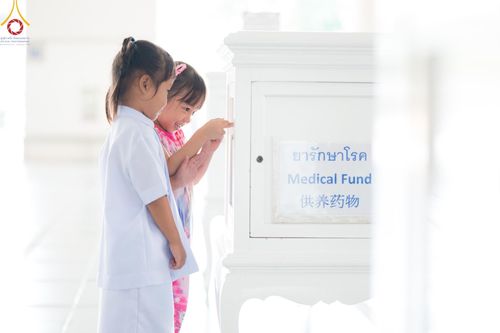 ภาพ No.157640:พิธีถวายภัตตาหารเมนูสวรรค์ ในพรรษาแห่งการเข้าถึงธรรม วันเสาร์ที่ 28 กันยายน พ.ศ. 2567 ณ หอฉันคุณยายอาจารย์ฯ วัดพระธรรมกาย