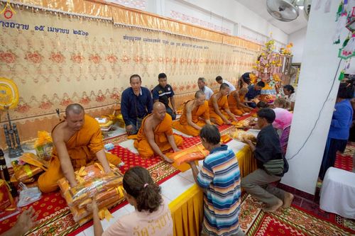 ภาพ No.267968:วันที่ 30 ตุลาคม พ.ศ. 2568 พิธีทอดกฐินสามัคคีทั่วไทย ณ วัดวังยาว อ.สอยดาว จ.จันทบุรี โดยคณะศิษยานุศิษย์ บูชาธรรม 81 ปี หลวงพ่อธัมมชโย