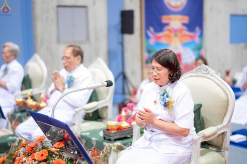 ภาพ No.256011:วันที่ 12 ตุลาคม พ.ศ. 2568 พิธีทอดกฐินวัดพระธรรมกายสวิตเซอร์แลนด์  ณ หอประชุมโรงเรียน Obergoldbach เมือง Bern ประเทศสวิตเซอร์แลนด์