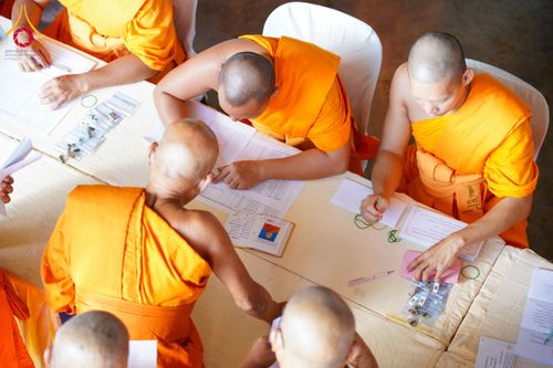 ภาพ No.149400:พิธีทักษิณานุปทานแด่บรรพชนตระกูลผ่องสวัสดิ์ และหมู่ญาติที่ล่วงลับไปแล้ว ประจำปี ครั้งที่ 19 วันพฤหัสบดีที่ 22 สิงหาคม พ.ศ. 2567 ณ พระมหาเจดีย์ทัตตชีโว ศูนย์อบรมเยาวชนกาญจนบุรี