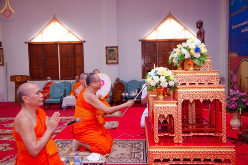 ภาพ No.184606:โครงการบรรพชาอุปสมบทหมู่ บูชาธรรมมหาปูชนียาจารย์ ณ วัดพระพุทธบาท ราชวรมหาวิหาร ต.ขุนโขลน อ.พระพุทธบาท จ.สระบุรี  วันที่ 8 ธันวาคม พ.ศ. 2567