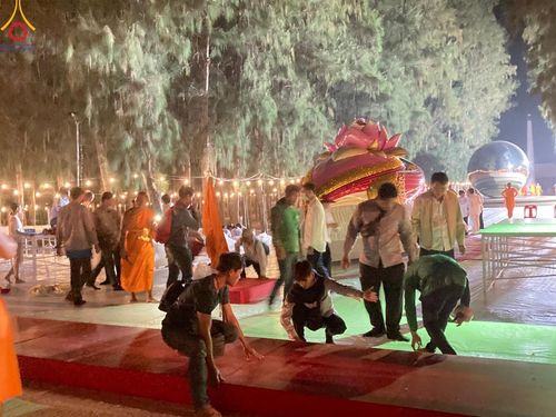 ภาพ No.108232:V.5 ทุ่มพลัง การเตรียมงาน เก็บงาน การรับบุญของเจ้าหน้าที่หน่วยงานต่างๆ เพื่อโครงการธรรมยาตรา กตัญญูบูชามหาปูชนียาจารย์ พระมงคลเทพมุนี (สด จนฺทสโร) พระผู้ปราบมาร อนุสรณ์สถาน 7 แห่ง ปีที่ 12 ระหว่างวันที่ 2 - 31 มกราคม พ.ศ. 2567