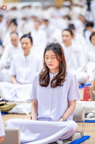 ภาพ No.138771:พิธีถวายกองทุนสนับสนุน การสร้างพระไตรปิฎกฉบับธรรมชัย และอนุรักษ์คัมภีร์ใบลาน น้อมบูชาธรรมหลวงพ่อธัมมชโย 80 ปี ณ ห้องแก้วสารพัดนึก 2 วัดพระธรรมกาย วันเสาร์ที่ 1 มิถุนายน พศ. 2567