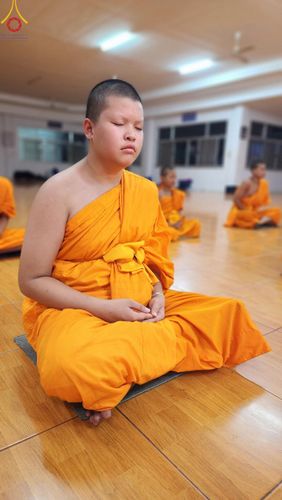 ภาพ No.61758:Photo Story พะเยาสว่างแล้ว กิจวัตรสามเณร โครงการบรรพชาสามเณร ฟื้นฟูพระพุทธศาสนาทั่วไทย  ณ ศูนย์ส่งเสริมศีลธรรมจังหวัดพะเยา โบราณสถานพระธาตุจอมทอง ต.บ้านต๋อม อ.เมือง จ.พะเยา