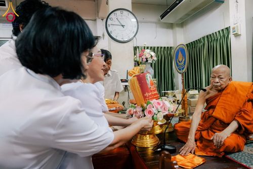 ภาพ No.178698:พิธีทอดกฐิน ณ วัดวิเศษการ แขวงศิริราช บางกอกน้อย กรุงเทพฯ ในโครงการกฐินสามัคคีทั่วไทย 30,000 วัด บูชาธรรม 80 ปี หลวงพ่อธัมมชโย โดยคณะศิษยานุศิษย์วัดพระธรรมกาย วันที่ 15 พฤศจิกายน พ.ศ. 2567