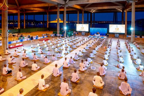 ภาพ No.214459:วันที่ 2 เมษายน พ.ศ.2568 นาคธรรมทายาท โครงการบรรพชาสามเณร ฟื้นฟูพระพุทธศาสนาทั่วไทย ปฎิบัติธรรม ณ วิหารคด 22 วัดพระธรรมกาย