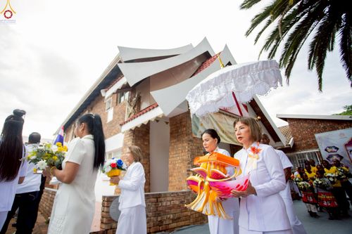 ภาพ No.255144:วันที่ 12 ตุลาคม พ.ศ. 2568 พิธีทอดกฐินสามัคคีสร้างทุกสิ่ง วัดพระธรรมกายโจฮันเนสเบิร์ก  ประเทศสาธารณรัฐแอฟริกาใต้