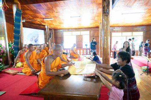 ภาพ No.94195:พิธีทอดกฐินสามัคคีทั่วไทย 5,000 วัด ณ วัดป่าหมาก จ.แม่ฮ่องสอน วันที่ 11 พฤศจิกายน พ.ศ. 2566