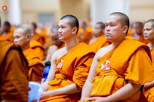 ภาพ No.219508:วันอังคารที่ 22 เมษายน พ.ศ. 2568 สัมมนาสงฆ์ เพื่อความมั่นคงและความเจริญรุ่งเรืองแห่งพระพุทธศาสนา  เนื่องในวันคุ้มครองโลก พิธีถวายมหาสังฆทานแด่คณะสงฆ์ 40,000 กว่าวัดทั่วประเทศ ณ วัดพระธรรมกาย จ.ปทุมธานี