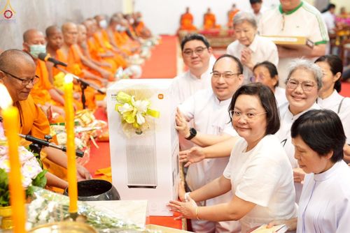 ภาพ No.253782:วันที่ 12 ตุลาคม พ.ศ. 2568 พิธีทอดกฐินสามัคคีทั่วไทย 30,000 วัด โดยคณะศิษยานุศิษย์ บูชาธรรม 81 ปี หลวงพ่อธัมมชโย ณ วัดดอกไม้ เขตยานนาวา กรุงเทพฯ