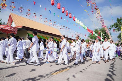 ภาพ No.166509:พิธีทอดกฐิน ณ วัดศรีพัฒนาราม อ.วังสะพุง จ.เลย ในโครงการกฐินสามัคคีทั่วไทย 30,000 วัด บูชาธรรม 80 ปี หลวงพ่อธัมมชโย โดยคณะศิษยานุศิษย์วัดพระธรรมกาย วันที่ 22 ตุลาคม พ.ศ. 2567