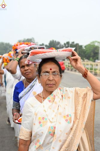 ภาพ No.263478:วันที่ 18 ตุลาคม พ.ศ. 2568 พิธีแห่กฐิน และกฐินสมทบหลวงพ่อ ธัมมชโย  ถวายแด่ วัดพุทธภูมิ เมืองโภปาล รัฐมัธยประเทศ ประเทศอินเดีย 