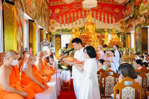 ภาพ No.167959:พิธีทอดกฐิน ณ วัดแคนอก จ.นนทบุรี ในโครงการกฐินสามัคคีทั่วไทย 30,000 วัด บูชาธรรม 80 ปี หลวงพ่อธัมมชโย โดยคณะศิษยานุศิษย์วัดพระธรรมกาย วันที่ 20 ตุลาคม พ.ศ. 2567