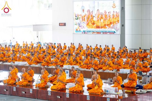 ภาพ No.210584:วันเสาร์ที่ 8 มีนาคม พ.ศ. 2568 พิธีสวดพระพุทธมนต์ และถวายภัตตาหารเมนูสวรรค์แด่พระภิกษุ สามเณร ณ หอฉันคุณยายอาจารย์ฯ วัดพระธรรมกาย