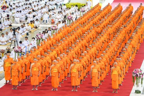 ภาพ No.102769:พิธีรับมอบต้นสมบัติจักรพรรดิ เพื่องานเผยแผ่พระพุทธศาสนาวิชชาธรรมกายไปทั่วโลก แด่ศูนย์ส่งเสริมศีลธรรมทั่วโลก 224 แห่ง วันอาทิตย์ที่ 17 ธันวาคม พ.ศ. 2566 ณ สภาธรรมกายสากล วัดพระธรรมกาย