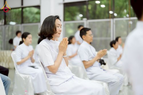 ภาพ No.221345:วันอาทิตย์ที่ 27 เมษายน พ.ศ. 2568 พิธีเจริญพระพุทธมนต์สมโภชดวงแก้วธรรมชัย เนื่องในโอกาสบูชาธรรม 81 ปีหลวงพ่อธัมมชโย อัญเชิญประดิษฐานเนื่องในโอกาสสถาปนาวัดพระธรรมกายไอซ์แลนด์ ณ อาคารปลูกศรัทธา 1 วัดพระธรรมกาย อำเภอคลองหลวง จังหวัดปทุมธานี