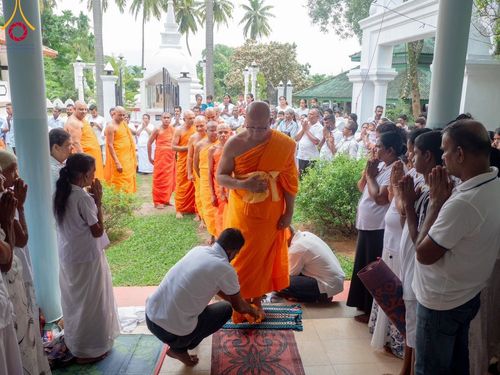 ภาพ No.97759:พระครูสมุห์สนิทวงศ์ วุฑฺฒิวํโส, ดร.  ผู้แทนวัดพระธรรมกาย ร่วมบุญถวายกฐิน ณ วัดกัลละปิติยะ มาตาเล ศรีลังกา Kathina Kalapitiya Matale SriLanka วันที่ 17 พฤศจิกายน พ.ศ. 2566