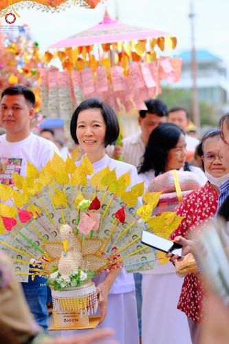 ภาพ No.163522:โครงการกฐินสามัคคีทั่วไทย 30,000 วัด บูชาธรรม 80 ปี หลวงพ่อธัมมชโย โดย คณะศิษยานุศิษย์วัดพระธรรมกาย ณ วัดสว่างสามัคคี จ.เพชรบูรณ์ วันที่ 20 ตุลาคม พ.ศ. 2567
