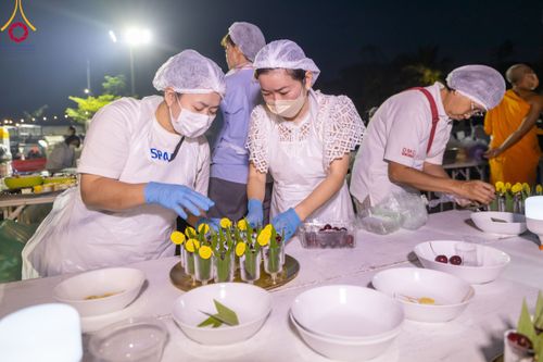 ภาพ No.113599:พิธีถวายภัตตาหารเป็นสังฆทาน แด่คณะพระธรรมยาตรา ปีที่ 12 วันที่ 17 มกราคม พ.ศ. 2567 ณ วัดโบสถ์(บน) บางคูเวียง จ.นนทบุรี