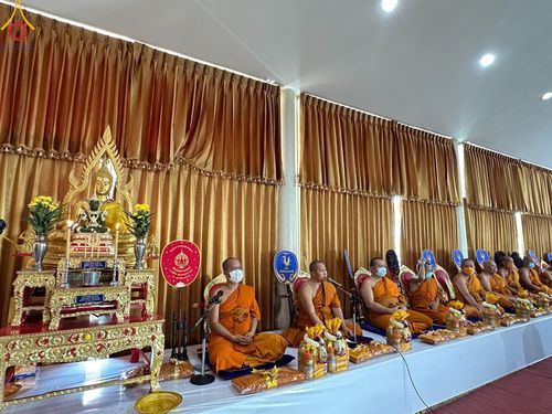 ภาพ No.171876:พิธีทอดกฐิน ณ วัดน้อยนางหงษ์ แขวงบางยี่ขัน เขตบางพลัด กรุงเทพฯ ในโครงการกฐินสามัคคีทั่วไทย 30,000 วัด บูชาธรรม 80 ปี หลวงพ่อธัมมชโย โดยคณะศิษยานุศิษย์วัดพระธรรมกาย วันที่ 26 ตุลาคม พ.ศ. 2567