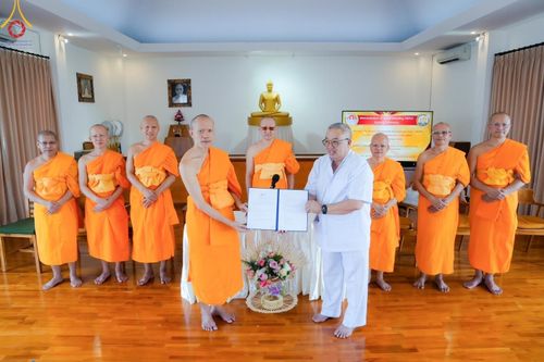 พิธีลงนาม MoU ระหว่าง ศูนย์พัฒนาศักยภาพพระธรรมทูตไทยในโอเชียเนีย(ODDC) และ ศูนย์ปฎิบัติธรรมบาหลี(YBMC) วันที่ 20 กันยายน พ.ศ. 2567 เพื่อสานงานพระศาสนา สานงานเผยแผ่วิชชาธรรมกาย ไปทั่วผืนแผ่นดินโอเชียเนีย ไปทั่วผืนแผ่นดินบาหลี