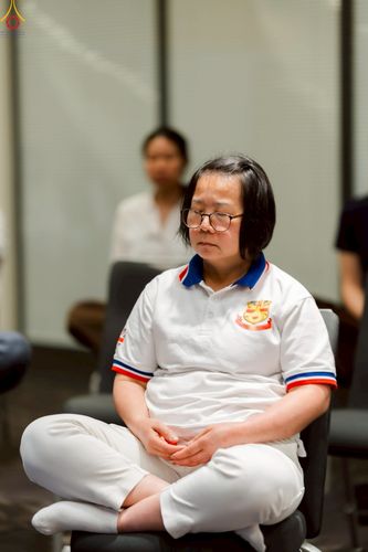 ภาพ No.229326:วันที่ 15 มิถุนายน พ.ศ. 2568 Meditation wisdom talks 2025 โดย พระอาจารย์ไมเคิล วีรธมฺโม และ พระอาจารย์นิค สนฺตจิตฺโต โดยมีผู้เข้าร่วมโครงการ เป็นชาวสวีเดนและชาวยุโรป จำนวน 30 ท่าน  ณ โรงแรม Radissonblu waterfront กรุงสตอกโฮล์ม ประเทศสวีเดน