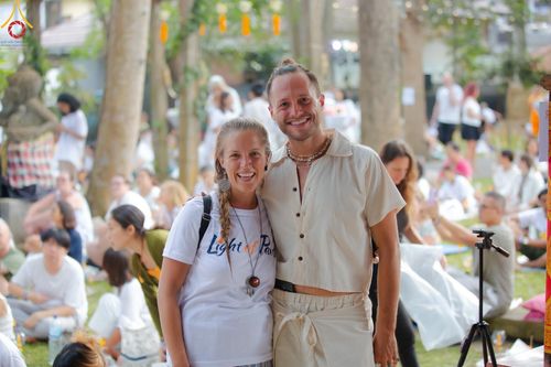 ภาพ No.156352:วัดพุทธบาหลีและวัดพระธรรมกาย จัดปฏิบัติธรรมนานาชาติ 1,151 คนจาก 78 ประเทศ ใน "วันสันติภาพสากล" ณ บาหลี อินโดนีเซีย วันเสาร์ที่ 21 กันยายน พ.ศ. 2567 เวลา 16.00-21.00 น. ณ พิพิธภัณฑ์ ARMA เมืองอูบุด จังหวัดบาหลี ประเทศอินโดนีเซีย