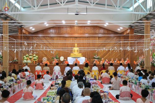 ภาพ No.80894:พิธีตักบาตรพระ ๒๑๖ รูป และ พิธีถวายมหาสังฆทาน ๕๒ วัด ฉลองครบรอบ ๑๖ ปี ธุดงคสถานพรรัตนแพร่ วันอังคารที่ ๙ พฤษภาคม พ.ศ.๒๕๖๖ ณ ธุดงคสถานพรรัตนะ อำเภอวังชิ้น จังหวัดแพร่