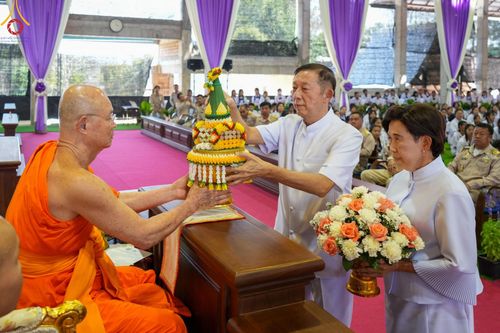 ภาพ No.125603:พิธีมอบโล่และทุนการศึกษา โครงการโรงเรียนส่งเสริมศีลธรรม  "นักบุญขุนเขา" ครั้งที่ ๒ ณ อาคารธรรมสภา วัดบ้านขุน ตำบลบ่อหลวง อำเภอฮอด จังหวัดเชียงใหม่ วันอังคารที่ ๒๗ กุมภาพันธ์ พ.ศ.๒๕๖๗