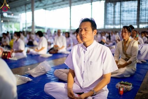 ภาพ No.99615:พิธีตักบาตรวันอาทิตย์ต้นเดือน ณ สภาธรรมกายสากล วัดพระธรรมกาย จ.ปทุมธานี วันอาทิตย์ที่ 3 ธันวาคม พ.ศ. 2566