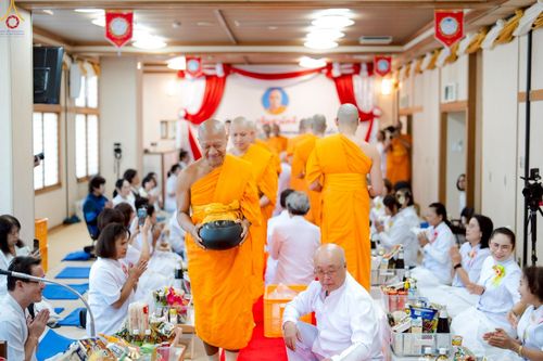 ภาพ No.261735:วันที่ 17 ตุลาคม พ.ศ. 2568 พิธีทอดกฐินวัดพระธรรมกายนางาโน่ ประเทศญี่ปุ่น  "เชื่อมสายบุญพระผู้ปราบมาร" บูชาธรรม 141 ปี พระมงคลเทพมุนี (สด จนฺทสโร)