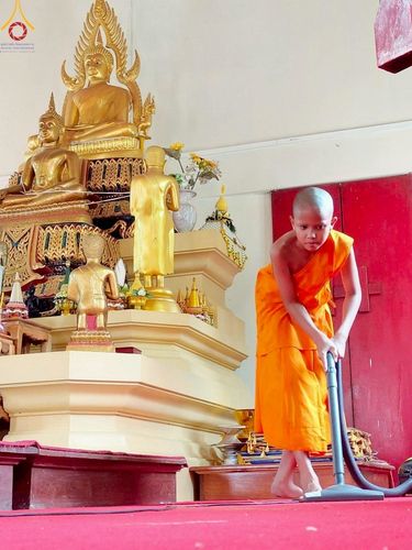 ภาพ No.218194:วันอังคารที่ 16 เมษายน พ.ศ. 2568 กิจกรรมสามเณรเดินธรรมยาตรา ในโครงการบรรพชา สามเณรภาคฤดูร้อนปี 2568 ศูนย์ปฏิบัติธรรมเขาคิชฌกูฏ จันทบุรี