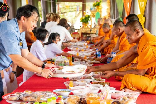 ภาพ No.93273:พิธีทอดกฐินสามัคคีทั่วไทย 5,000 วัด ณ วัดดาวดึงษ์ จ.ปทุมธานี วันที่ 12 พฤศจิกายน พ.ศ. 2566