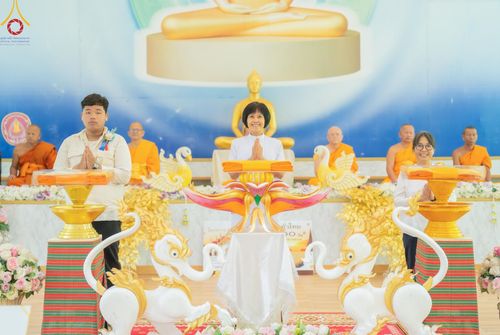 ภาพ No.179192:พิธีทอดกฐิน ณ ศูนย์ปฎิบัติธรรมศรีสะเกษ (สวนป่าตะวันธรรม) อ.กันทรารมย์ จ.ศรีสะเกษ ในโครงการกฐินสามัคคีทั่วไทย 30,000 วัด บูชาธรรม 80 ปี หลวงพ่อธัมมชโย โดยคณะศิษยานุศิษย์วัดพระธรรมกาย วันที่ 26 ตุลาคม พ.ศ. 2567