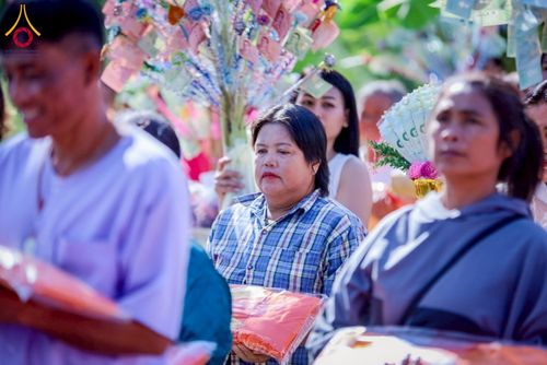 ภาพ No.275403:วันที่ 5 พฤศจิกายน พ.ศ. 2568 พิธีทอดกฐินสามัคคีทั่วไทย ณ วัดหนองสระแก ต.บึงกอก อ.บางระกำ จ.พิษณุโลก โดยคณะศิษยานุศิษย์ บูชาธรรม 81 ปี หลวงพ่อธัมมชโย