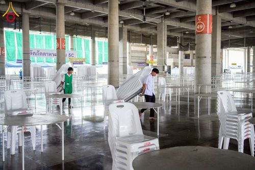 ภาพ No.217595:วันที่ 2-14 เมษายน พ.ศ. 2568 เจ้าหน้าที่เตรียมงานวันคุ้มครองโลก ชุดที่ 1 วัดพระธรรมกาย จ.ปทุมธานี