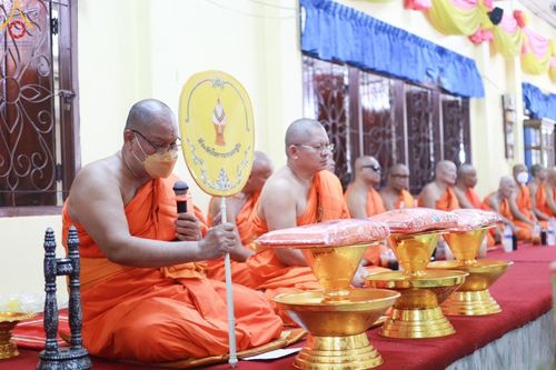 ภาพ No.171850:พิธีทอดกฐิน ณ วัดดงมูลเหล็ก แขวงบ้านช่างหล่อ เขตบางกอกน้อย กรุงเทพฯ ในโครงการกฐินสามัคคีทั่วไทย 30,000 วัด บูชาธรรม 80 ปี หลวงพ่อธัมมชโย โดยคณะศิษยานุศิษย์วัดพระธรรมกาย วันที่ 20 ตุลาคม พ.ศ. 2567