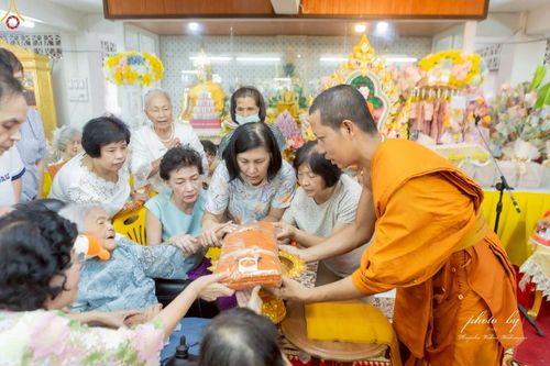 ภาพ No.268613:วันที่ 27 ตุลาคม พ.ศ. 2568 พิธีทอดกฐินสามัคคีทั่วไทย ณ วัดโรงวาส จ.สงขลา โดยคณะศิษยานุศิษย์ บูชาธรรม 81 ปี หลวงพ่อธัมมชโย