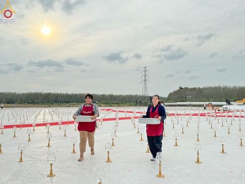 ภาพ No.128607:V.33 รวมพลังเพื่อบางกล่ำ การเตรียมงานของเจ้าหน้าที่หน่วยงานต่างๆ เพื่องานธรรมยาตราอัญเชิญพระบรมสารีริกธาตุ ประดิษฐาน ณ มหารัตนเจดีย์สิริปทุมสวรรค์ (เจดีย์อริยพุทธะ 5 พระองค์) ศูนย์ปฏิบัติธรรมภาคใต้ อ.บางกล่ำ จ.สงขลา ระหว่างวันที่ 9-10 มีนาคม พ.ศ. 2567