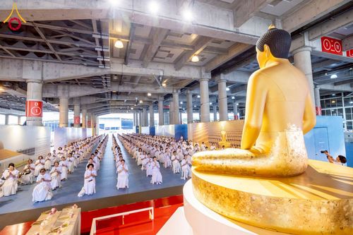 ภาพ No.224184:วันที่ 3-5 พฤษภาคม พ.ศ. 2568  กิจวัตร-กิจกรรมโครงการปฏิบัติธรรมอบรมศีลธรรม “บวชอุบาสิกาแก้ว” ถวายเป็นพระราชกุศล แด่พระบาทสมเด็จพระเจ้าอยู่หัว เนื่องในโอกาสมหามงคล “วันฉัตรมงคล” ณ วัดพระธรรมกาย อ.คลองหลวง จ.ปทุมธานี