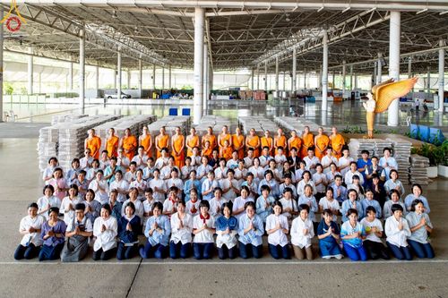 ภาพ No.218592:วันพฤหัสบดีที่ 17 เมษายน พ.ศ. 2568 การเตรียมงานในลานธรรม , สภาธรรมกายสากล , วิหารคด  เพื่องานวันคุ้มครองโลก 22 เมษายน พ.ศ. 2568